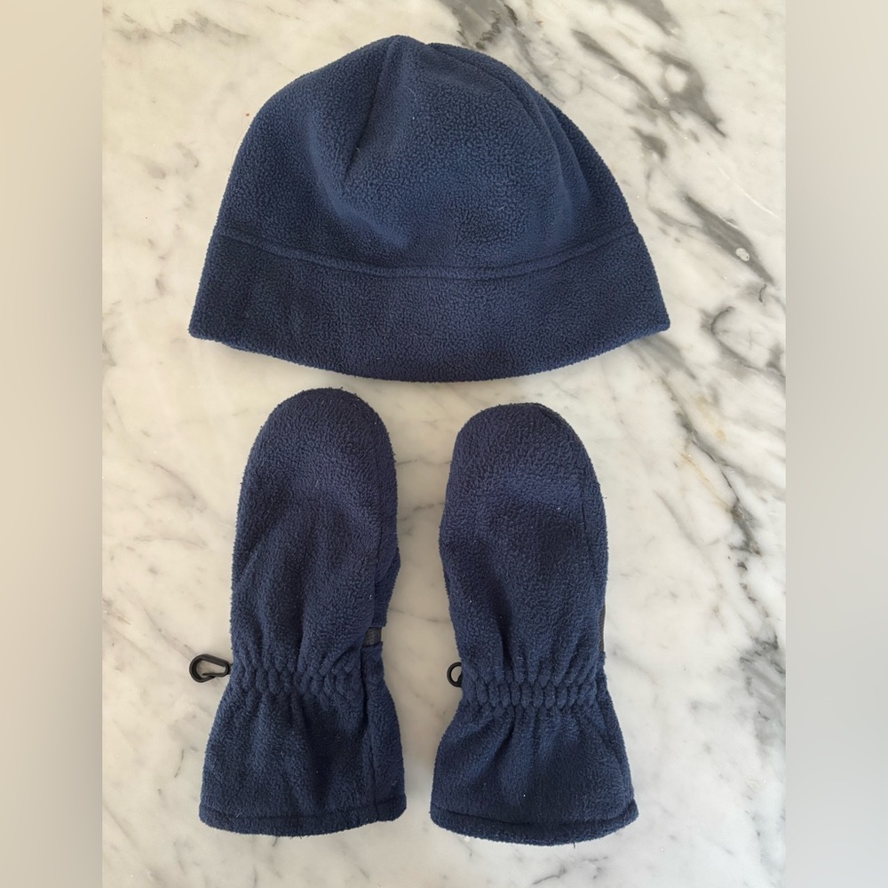 Lands’ End Fleece Hat and Mittens